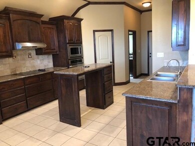 1527 1527 Skidmore, Tyler, TX 75703 - photo 4