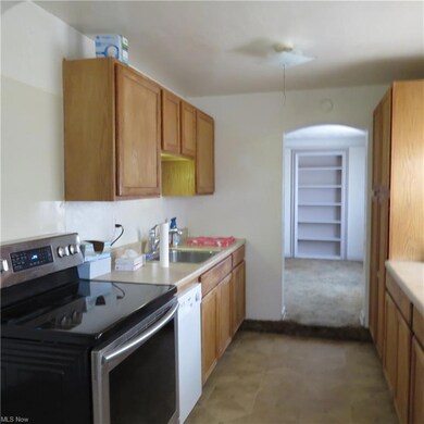 575 Lafayette Blvd, Sheffield Lake, OH 44054 - photo 7