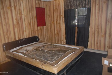 LOWER LEVEL ROOM