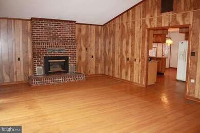 9531 Foxville Rd, Warrenton, VA 20186 - photo 4