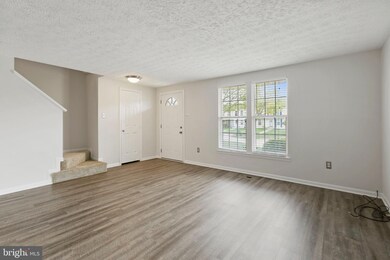 64 Triple Crown Ct, Windsor Mill, MD 21244 - photo 5