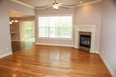 Living Room (2)
