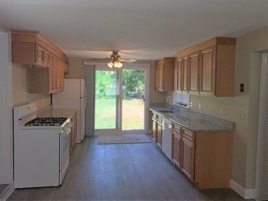 163 Curve St unit R, Millis, MA 02054 - photo 6