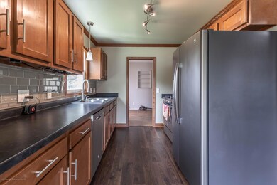 3713 W Holmes Rd, Lansing, MI 48911 - photo 7