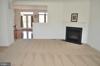 2212 Merseyside Dr unit 73, Woodbridge, VA 22191 - photo 2