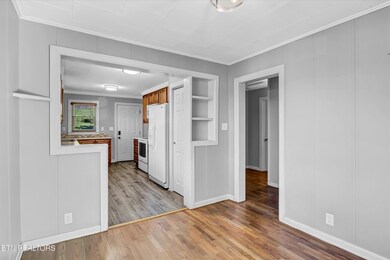 06-1206 E 1st Ave-6