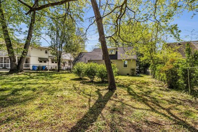 7-web-or-mls-411-s-sweetbriar-ave