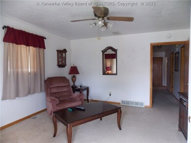 1213 W Virginia Ave, Dunbar, WV 25064 - photo 4