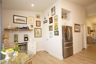 14CoolBreezeKitchen3Nook