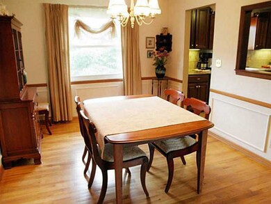 5012 Shadycrest Rd, Columbus, OH 43229 - photo 6