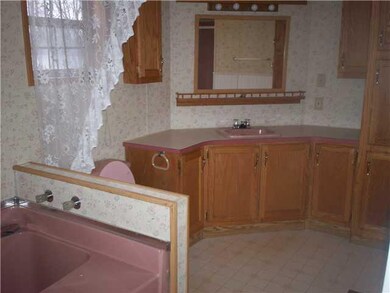 Master Bath/Spa. Large master bath with cabinets g