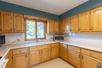 21 Elmwood Dr, Mapleton, IA 51034 - photo 4