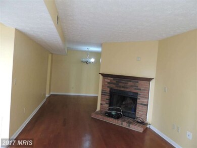 14011 Grumble Jones Ct, Centreville, VA 20121 - photo 3