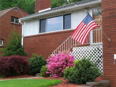Happy Memorial Day Gorgeous mature landscaped yard