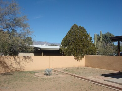 Large rear yard with extra parking on si