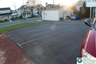 210 Mauch Chunk St unit 1st Floor, Nazareth, PA 18064 - photo 6