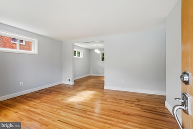 229 Hannes St, Silver Spring, MD 20901 - photo 4