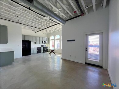 301 N Lbj Dr unit 202, San Marcos, TX 78666 - photo 2