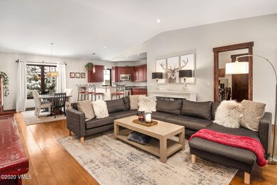 335-PalmerLoop-MLS_04