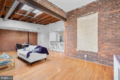 722 N 2nd St unit 301, Philadelphia, PA 19123 - photo 6