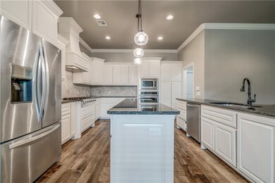 19509 Rambling Creek Dr, Edmond, OK 73012 - photo 7