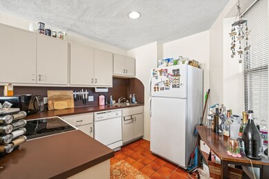 40 Lewis St unit 2, Boston, MA 02113 - photo 3
