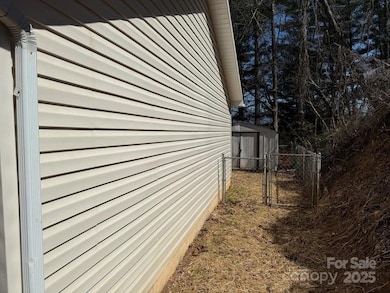 125 Dearmin Terrace, Franklin, NC 28734 - photo 4