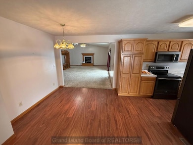 3204 W 16th St, Grand Island, NE 68803 - photo 4