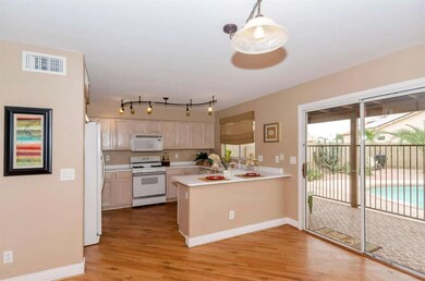 Kitchen & Nook