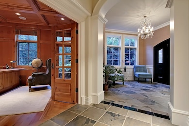 3810 Hunts Point Rd, Hunts Point, WA 98004 - photo 4