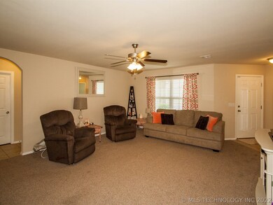 Lovely 2015 home with numerous upgrades at constru