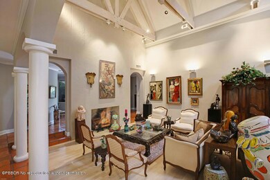 6 Family Room