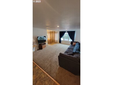 4424 SE Roethe Rd unit 23, Portland, OR 97267 - photo 5