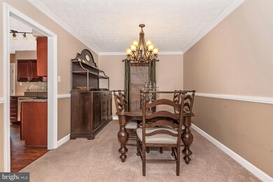8332 Pleasant Chase Rd, Jessup, MD 20794 - photo 5