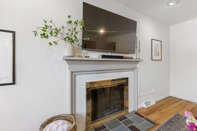 5328 Hedgewood Rd (Interior)-4