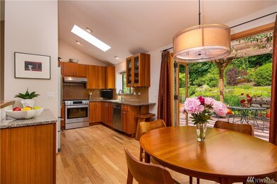 9825 234th St SW, Edmonds, WA 98020 - photo 4