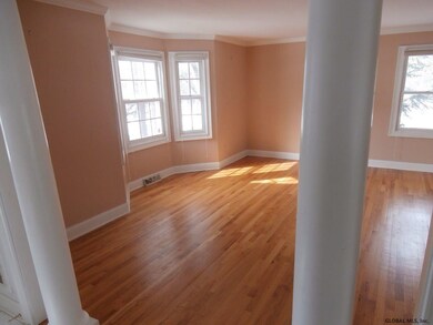 42 Macaulay Ln, Schenectady, NY 12309 - photo 3