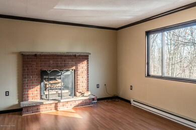 2135 Cramer Rd, Bushkill, PA 18324 - photo 4