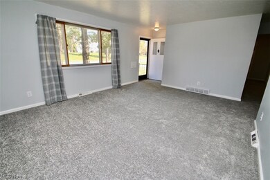 5398 Bartlett Rd, Bedford, OH 44146 - photo 4