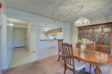 650 E Greenwich Ave unit 304, West Warwick, RI 02893 - photo 7