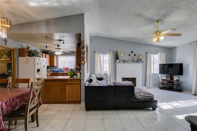 1816 N Torrey Pines Dr, Las Vegas, NV 89108 - photo 5