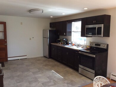 463 Winter St, Troy, NY 12180 - photo 4