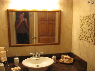 1516 Cynthia Ln, Wichita Falls, TX 76302 - photo 7