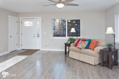 Living Room_DMD_1628-SMALL