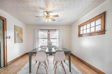 1194 Wilson Ave13