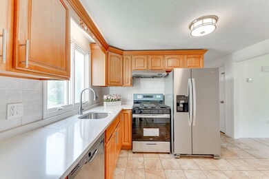 14-16 Julian Rd, Randolph, MA 02368 - photo 7