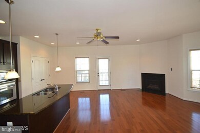 25107 Cypress Mill Terrace, Aldie, VA 20105 - photo 4