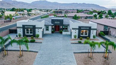 Dr Horton * Emerald Series * 4,552 sq. ft. * 1/2 A