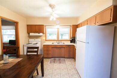 1246 Deloris Dr, Waterloo, IA 50701 - photo 7