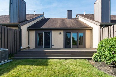 3935 Inverness Cir unit 3935, Dublin, OH 43016 - photo 7